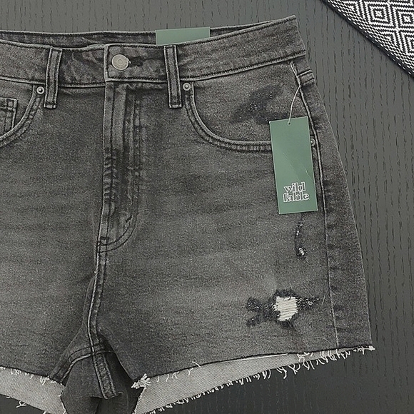 New High Rise Mom Distressed Black Jean Shorts Stretch 12 / 31 Wild Fable - Picture 2 of 8